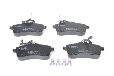 Jeu de 4 plaquettes de frein BOSCH 0 986 494 097