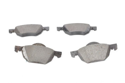Jeu de 4 plaquettes de frein BOSCH 0 986 494 135