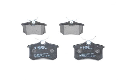Jeu de 4 plaquettes de frein BOSCH 0 986 494 387