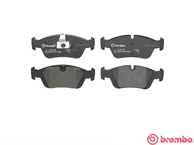 Jeu de 4 plaquettes de frein BREMBO P 06 024