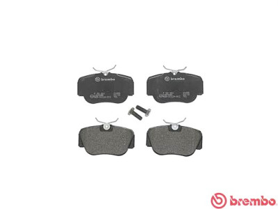 Jeu de 4 plaquettes de frein BREMBO P 50 011