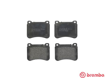 Jeu de 4 plaquettes de frein BREMBO P 50 073