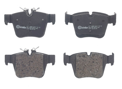 Jeu de 4 plaquettes de frein BREMBO P 50 133