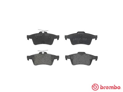 Jeu de 4 plaquettes de frein BREMBO P 61 110