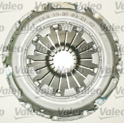 Kit d'embrayage VALEO 821321