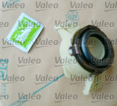 Kit d'embrayage VALEO 821362