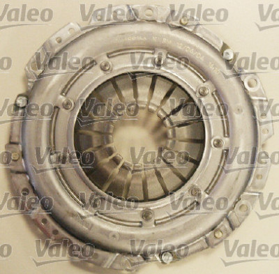 Kit d'embrayage VALEO 826377