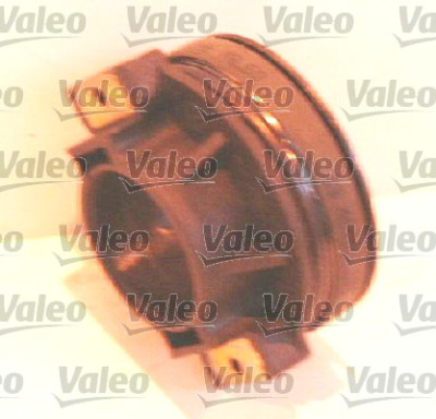 Kit d'embrayage VALEO 826421