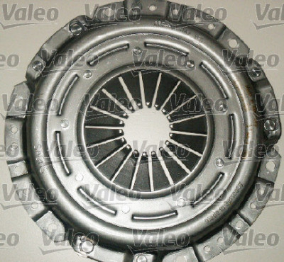 Kit d'embrayage VALEO 826545