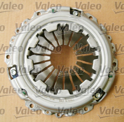 Kit d'embrayage VALEO 826840