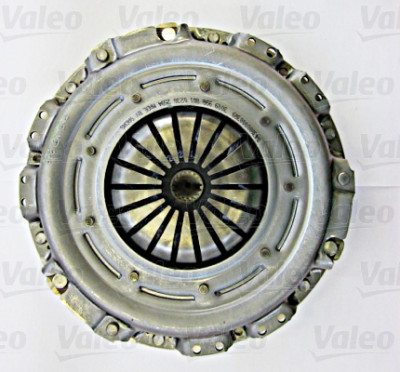 Kit d'embrayage VALEO 828071
