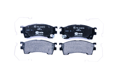Jeu de plaquettes de frein HELLA 8DB 355 006-621