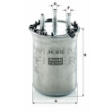 Filtre à carburant MANN-FILTER WK 8032