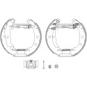 Jeu de mâchoires de frein HELLA 8DB 355 004-261