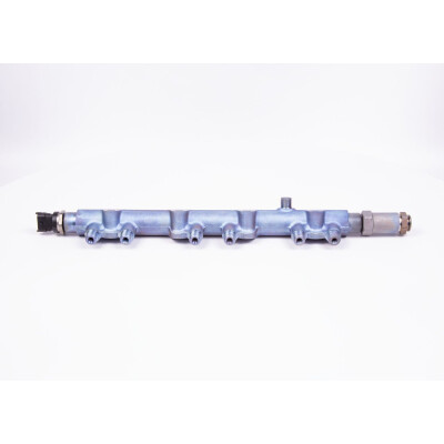 Tube de distributeur, carburant