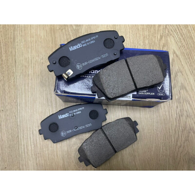 Jeu de plaquettes de frein MANDO RMPK39
